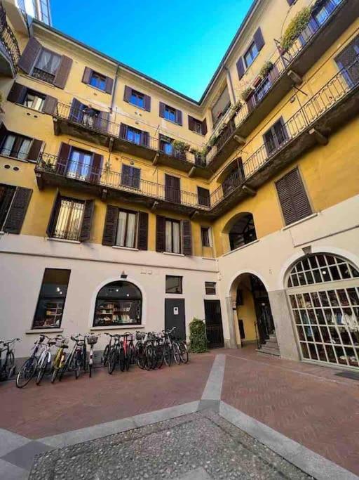 La Casa Alle Colonne - Navigliapartments Mailand Exterior foto